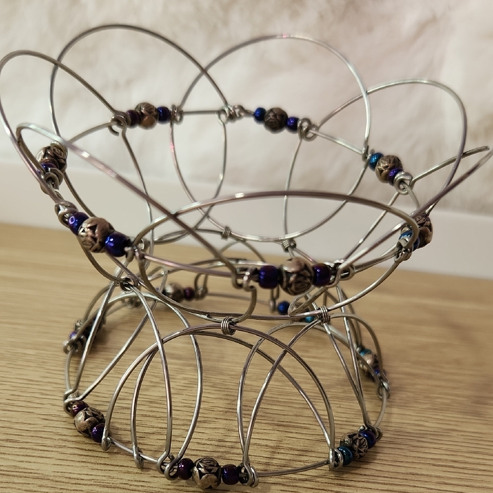 Vintage Expanding Wire Frame Silver Beaded Bun